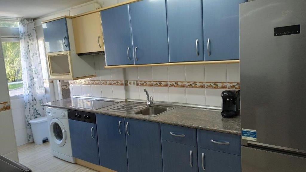 Apartamento En 1ª Linea De Mar En ซาลอว์ ภายนอก รูปภาพ